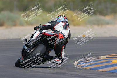 media/Sep-25-2023-Moto Forza (Mon) [[81ffa65e0a]]/B-C Group/Session 4 (Turn 2 Backside)/